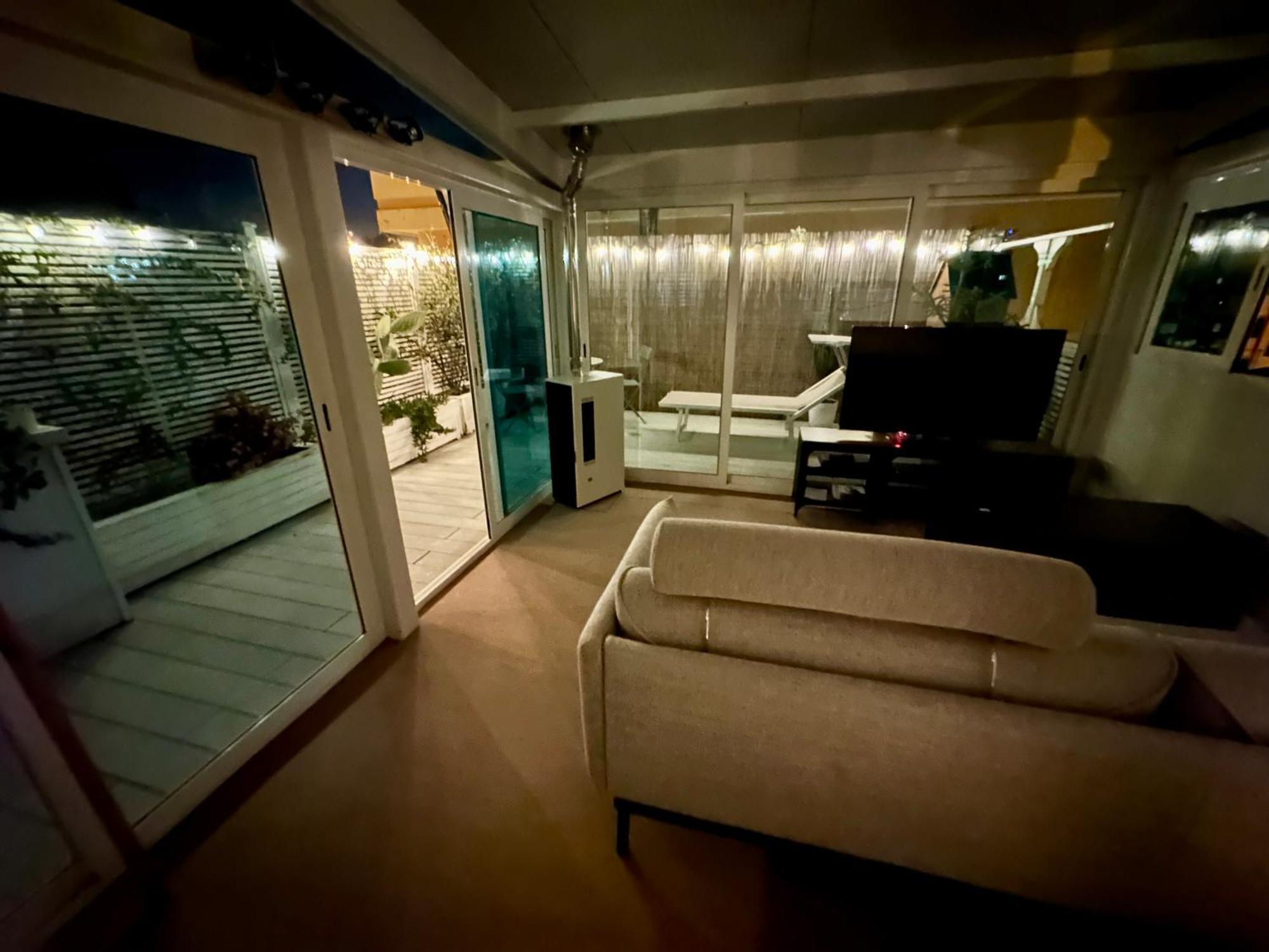 Rooftop-Marinacentro-Unique-Beach-Fun-Smart-Loveapt-Train-Park リミニ エクステリア 写真